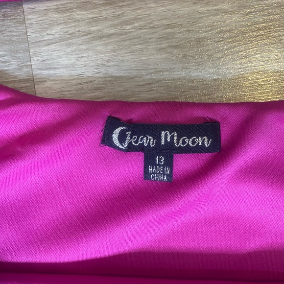 NWT 2 Piece Set “Crop top & Skirt” Dear Moon - Picture 7 of 8